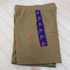 【新品タグ付き】adidas カジュアルショートパンツ ブラウン　Mサイズのサムネイル