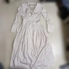 【美品】　Lily Brown ベージュ　幾何学模様 シャツワンピース　Fサイズ