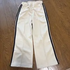 devirock クリーム色 ロングパンツ 120cm