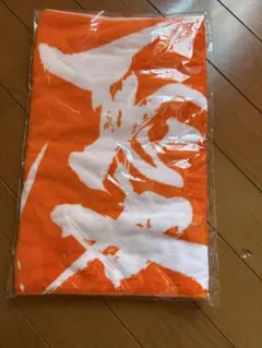 優里 ダイナミックロゴフェイスタオル - メルカリ