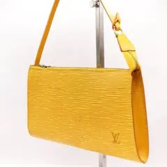K◇LOUISVUITTON エピ ミニポーチ 筒形 型押しロゴ スフロ - メルカリ