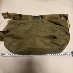 THE NORTH FACE ボディバッグ オリーブ