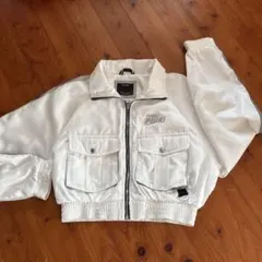 bershka ブルゾン