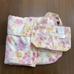 2026年最新】ローラアシュレイブランケットの人気アイテム - メルカリ