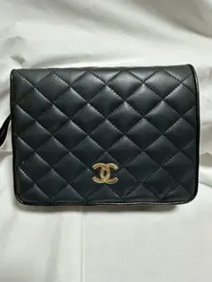 心斎橋店】新品未使用 シャネル マイクロポシェット 黒 マトラッセ 