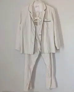 無印良品　パジャマ　白のサムネイル