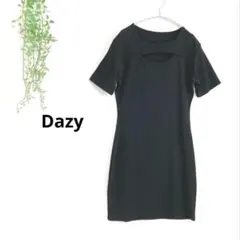 Dazy デイジー　半袖 タイトワンピース　デコルテオープン　伸縮性　セクシー