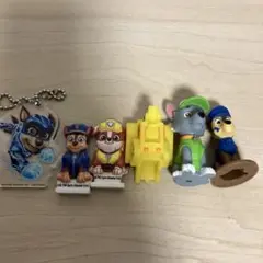パウパトロール　フィギュア　キーチェーン