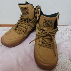 Item thumbnail for item 4a731b83-7297-4d9b-b526-80ac4c4c1e56