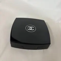 CHANEL アイシャドウ　レ　キャトル　オンブル　384イマジネール