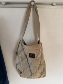 TAION タイオン キルティング ショルダーバッグ ベージュ