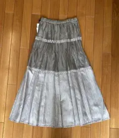 新品タグ付き　ロングスカート　プリーツスカート