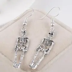 【ハロウィン】アクセサリー　ピアス　イヤリング　骸骨　ドクロ　スケルトン　仮装