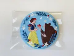 ディズニーDisney刺繍缶バッジ 白雪姫