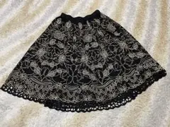 フレア　膝丈スカート　刺繍　レース　ペチコート付