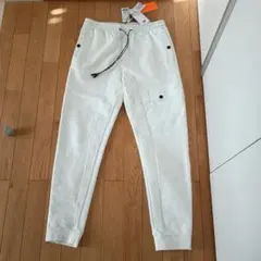 Item thumbnail for item aaa88881-4e4b-4b25-94e2-c933386ef373