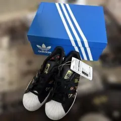 adidas スーパースター　スニーカーのサムネイル