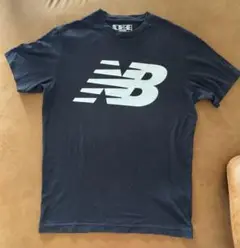 New Balance ブラックTシャツ S