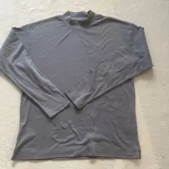 グレー 長袖 ハイネック トップス