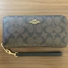 COACH ロゴ入り 長財布 ブラウンレザー
