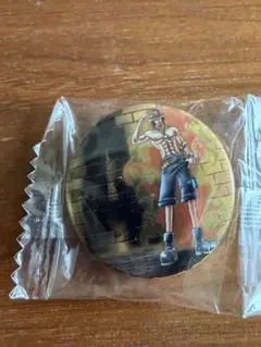 ONE PIECE ワンピース　エース　缶バッジ