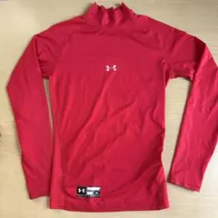 美品　アンダーアーマーインナーTシャツ