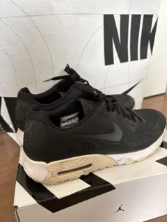 Nike Air Max ブラックスニーカー