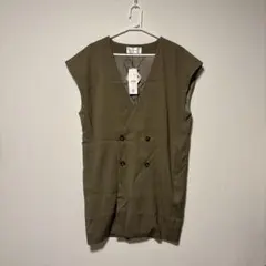 ベスト　新品　タグ付き　濃いめのベージュブラウン