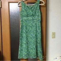 グリーンの小花模様ワンピース（値下げ中！