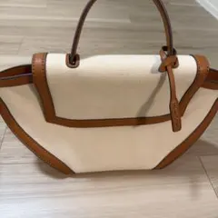 CHARLES & KEITH 2way ラージトラペーズトップハンドルバッグ