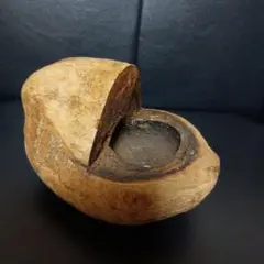 ユニークな木製置物