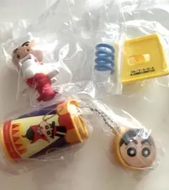 クレヨンしんちゃん コインケース ガシャポン しんちゃん