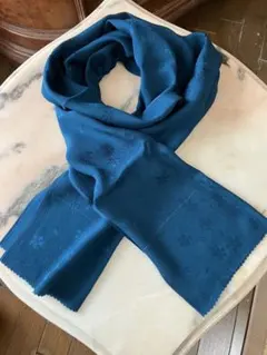 新品 シルク生地 青い花柄ストール・スカーフ