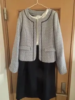 ツイード ジャケットとスカート セットアップ
