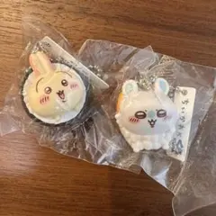 ちいかわくら寿司コラボ　フィギュア　うさぎ&モモンガ