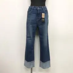 新品タグ付き★ステッチ刺繍デザインロールアップデニムパンツ