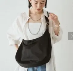 最終お値下げ　新品　ラシット　ショルダーバッグ　保存袋付き 最終お値下げ 新品 ラシット ショルダーバッグ 定価25,300円