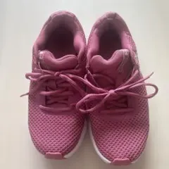 Under Armour Charged Pursuit スニーカーのサムネイル