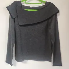 index　ダークグレー オフショルダー ニット 長袖