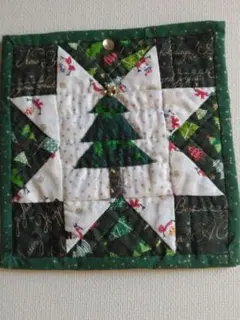 パッチワーククリスマスタペストリー