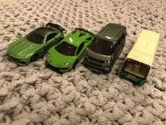 トミカ　4台セット