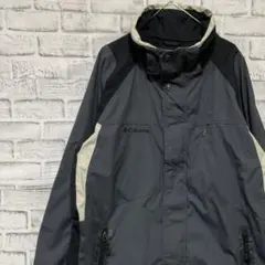 コロンビア　マウンテンパーカー　グレーL ロゴ刺繍アウトドア1110