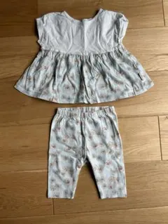 UNIQLO セットアップ　女の子　ベビー服
