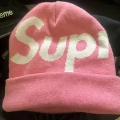 supreme Crochet Logo Beanie pink - メルカリ