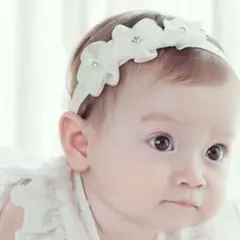 3つのお花ベビー ヘアバンド赤ちゃんヘアアクセサリーカチュームパール