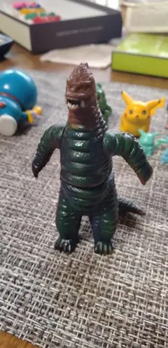 ウルトラマン怪獣 フィギュア 約15cm　レッドキング