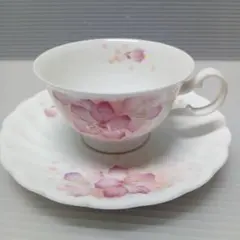 Noritake 桜のティーカップ・ソーサー