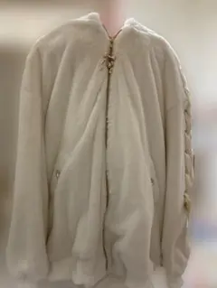 LIZLISA リズリサ lizlisa うさ耳フードファーブルゾン　ホワイト