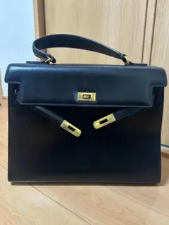 黒 レザーハンドバッグ