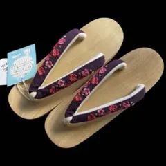 少々難あり　新品送料無料　桜刺繍鼻緒女性用下駄　白木桐下駄　62